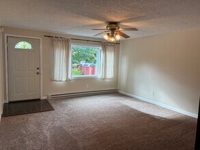 7007 SE Cora St in Portland, OR - Building Photo - Building Photo