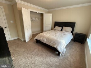 7986 Benjamin Stoddert Ct, Unit 1310 in La Plata, MD - Building Photo - Building Photo