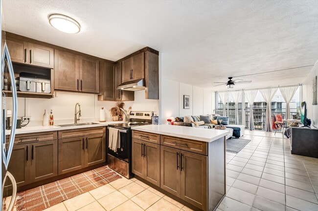 property at 95-061 Waikalani Dr