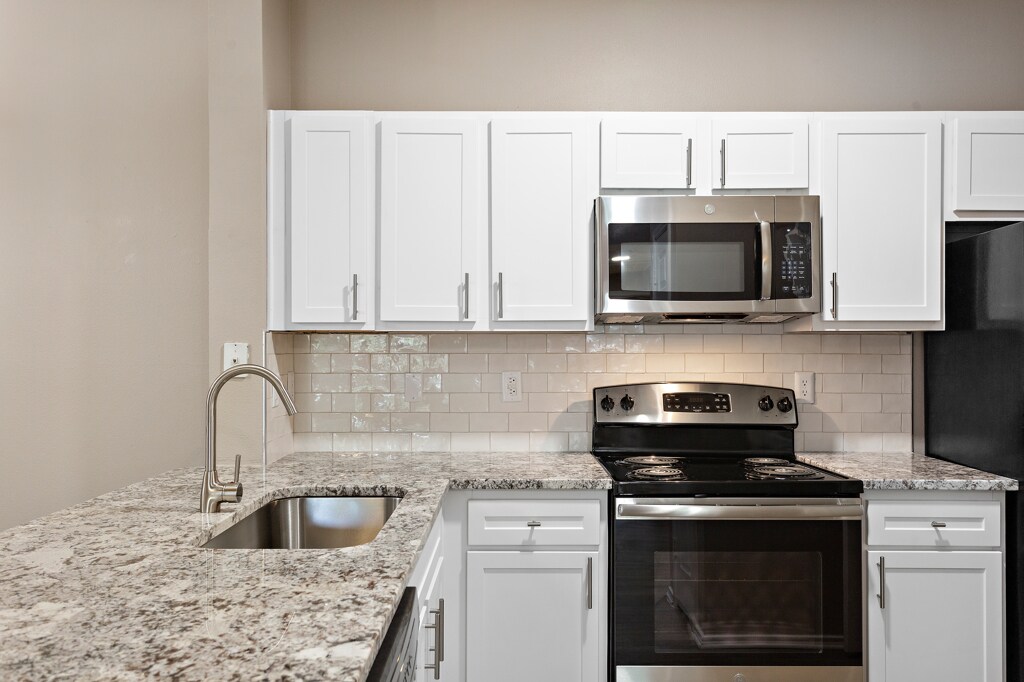 Sonterra Apartment Homes in Austin, TX - Building Photo