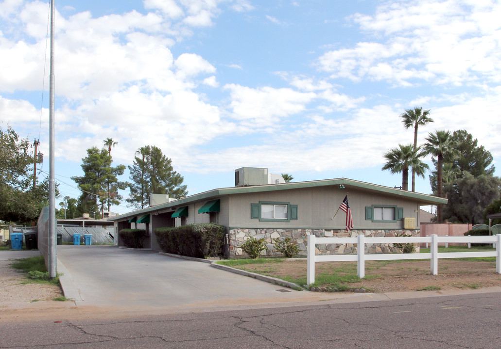 824 E Rose Ln in Phoenix, AZ - Building Photo