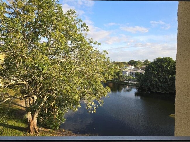 property at 8225 Sunrise Lakes Blvd