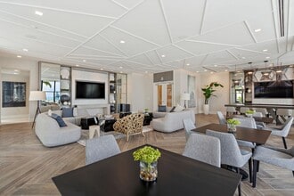 301 1st St S, Unit Saltaire Unit 2305 in St. Petersburg, FL - Foto de edificio - Building Photo