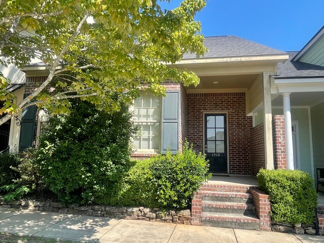 property at 1918 Woodberry Ave