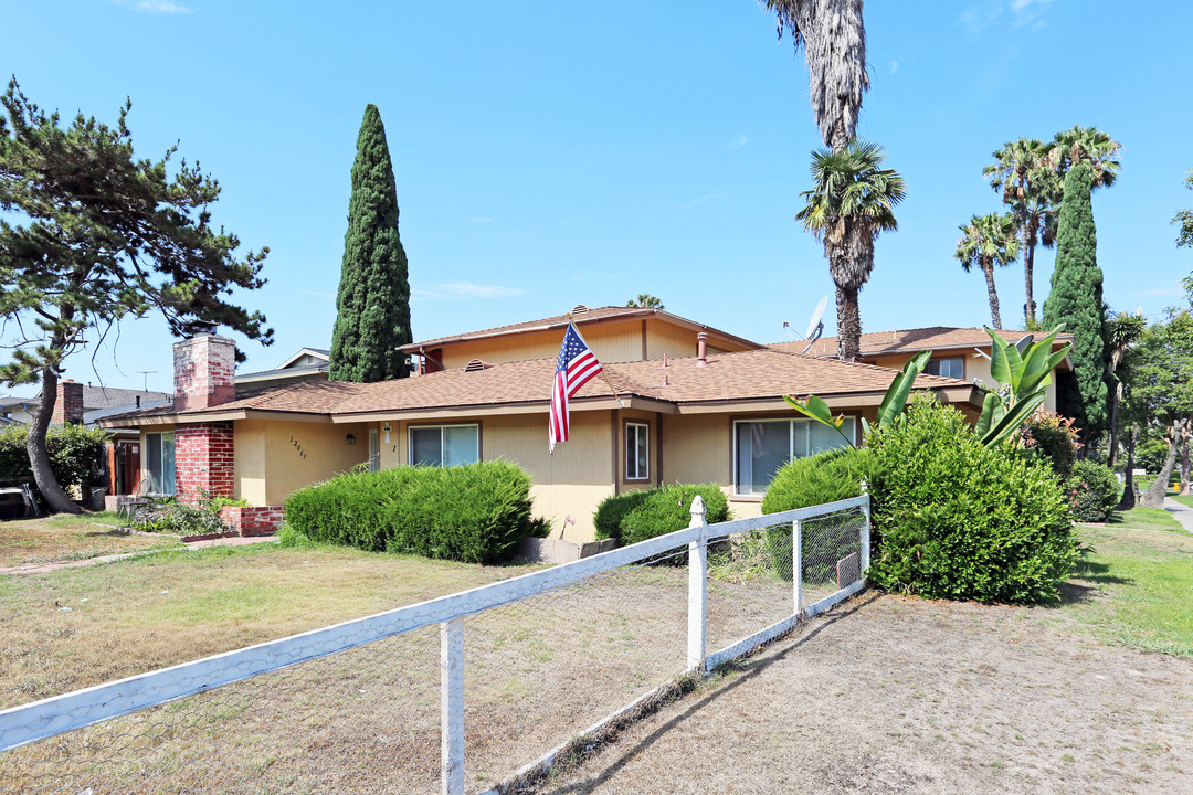 12061 Laguna St in Garden Grove, CA - Building Photo