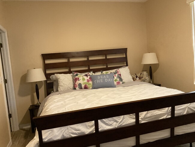 515 Sunset View Dr in Davenport, FL - Foto de edificio - Building Photo