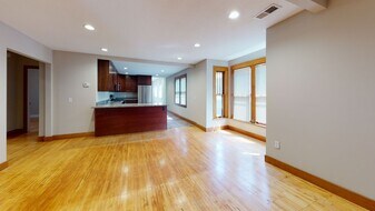 1105 6th St SE in Minneapolis, MN - Building Photo