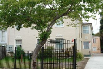 1521-1523 Fairview St in Berkeley, CA - Building Photo - Building Photo