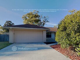 1316 Wandering Oaks Dr in Ormond Beach, FL - Building Photo