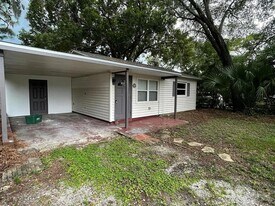 290 Golden Days Dr in Casselberry, FL - Building Photo