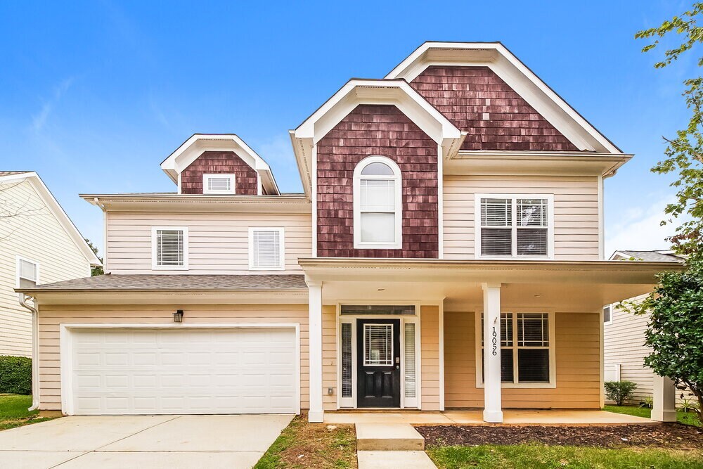 19056 Coachmans Trace in Cornelius, NC - Building Photo