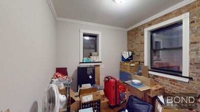 439 W 50th St in New York, NY - Building Photo - Building Photo