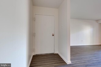 822 Quince Orchard Blvd in Gaithersburg, MD - Building Photo - Building Photo