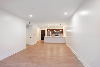 Capitol Place Apartments in Omaha, NE - Building Photo - Interior Photo