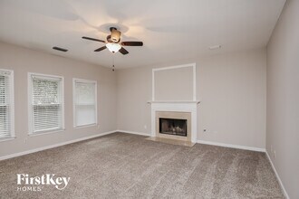 3215 Maple Terrace Dr in Suwanee, GA - Building Photo - Building Photo