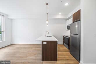 4324 Lancaster Ave, Unit 500 in Philadelphia, PA - Building Photo - Building Photo