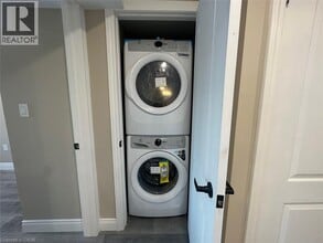 65 Anderson Rd in Brantford, ON - Building Photo - Building Photo