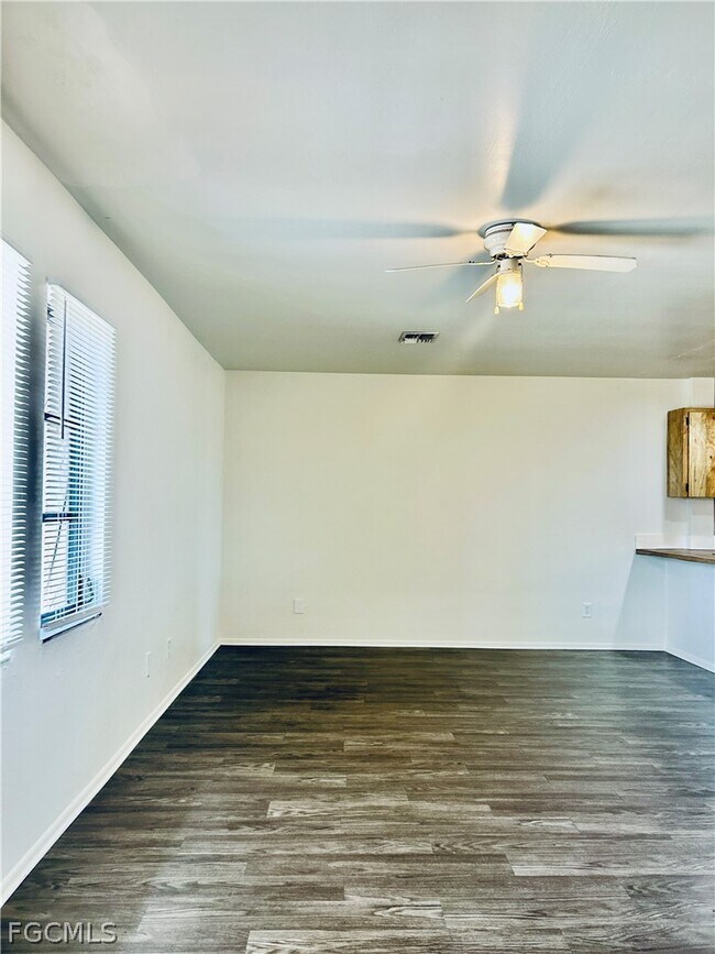 1606 Andalusia Blvd in Cape Coral, FL - Building Photo - Building Photo