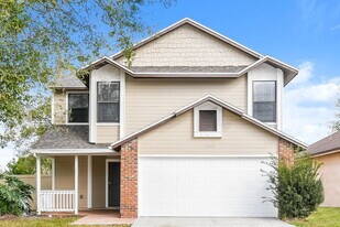 10019 Creekwater Blvd, Unit 1121 in Orlando, FL - Building Photo