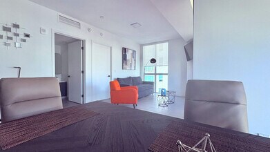 227 NE 2nd St in Miami, FL - Building Photo - Building Photo