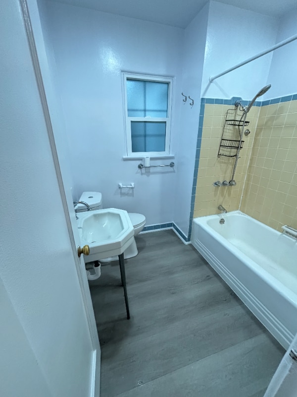 1366 Kelton Ave in Los Angeles, CA - Building Photo - Building Photo