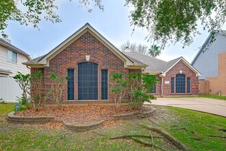 2224 Palm Lagoon Dr in League City, TX - Building Photo - Building Photo