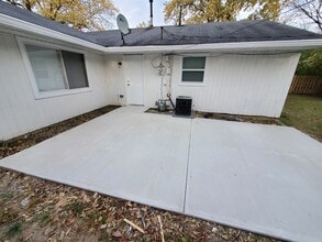 9337 Rochelle Dr in Indianapolis, IN - Building Photo - Building Photo