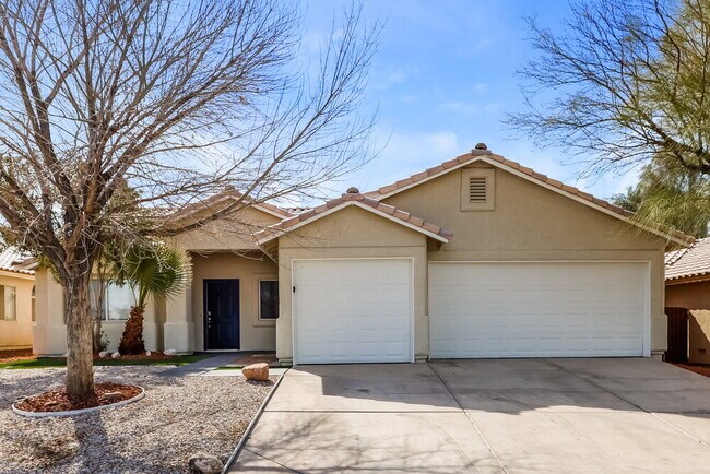 1079 Featherwood Ave