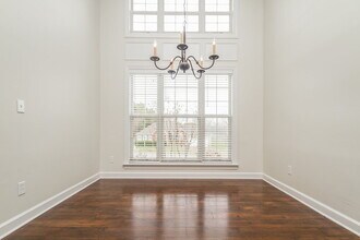 1801 Devon Dr in Spring Hill, TN - Foto de edificio - Building Photo