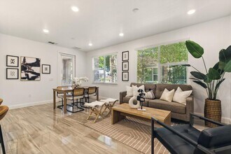 1130 Karby Terrace in Sunnyvale, CA - Building Photo - Building Photo