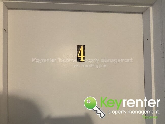 228 E 62nd St in Tacoma, WA - Building Photo - Building Photo