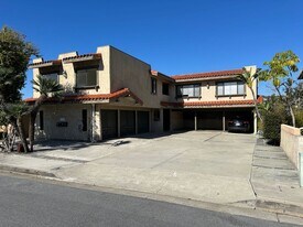 250 Avenida Montalvo in San Clemente, CA - Building Photo