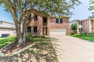 8709 Stonebriar Ln in Fort Worth, TX - Building Photo