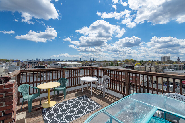6 Belmont St, Unit 1