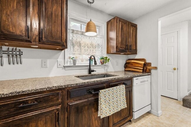 56 Durham Rd, Unit 54 in Dover, NH - Building Photo - Building Photo