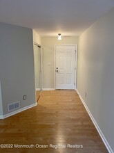 124 Walden Cir in Trenton, NJ - Building Photo - Building Photo