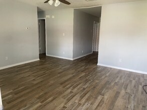 4812 Tradewinds Dr in Pensacola, FL - Building Photo - Building Photo