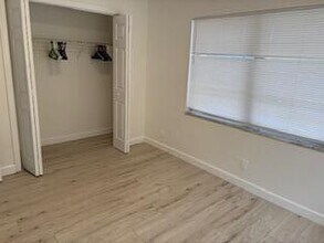 6013 NW 68th Terrace in Tamarac, FL - Building Photo - Building Photo