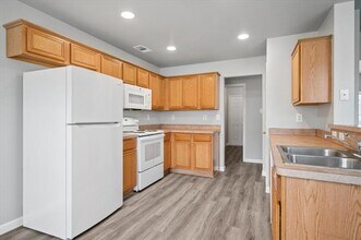 1012 Rio Verde Dr in Desoto, TX - Building Photo - Building Photo