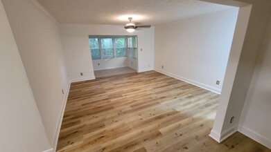 5143 Roswell Rd in Sandy Springs, GA - Building Photo - Building Photo
