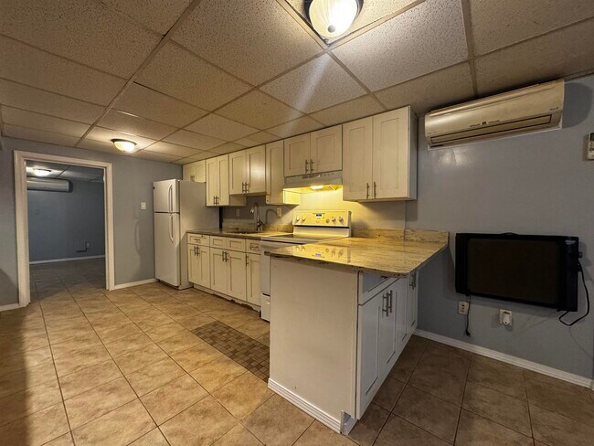 45A Van Reypen St in Jersey City, NJ - Building Photo - Building Photo