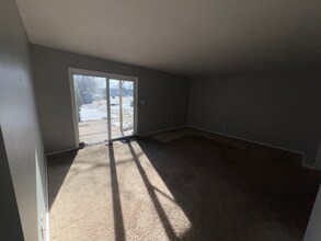 1338 S 14th St in St. Charles, IL - Building Photo - Building Photo