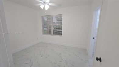 13216 SW 86th Ln in Miami, FL - Building Photo - Building Photo