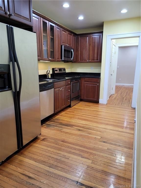 32 Robin Rd in West Hartford, CT - Building Photo - Building Photo