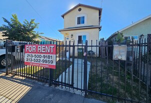 718 E 40th Pl in Los Angeles, CA - Building Photo