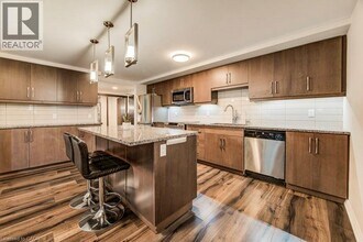 778 Laurelwood Dr in Waterloo, ON - Building Photo - Building Photo