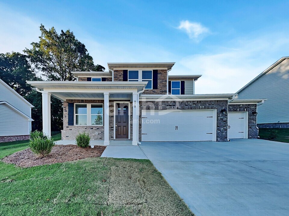 870 Jubilation St in Loganville, GA - Building Photo