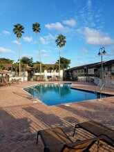 900 NE 147th St in Miami, FL - Building Photo - Building Photo