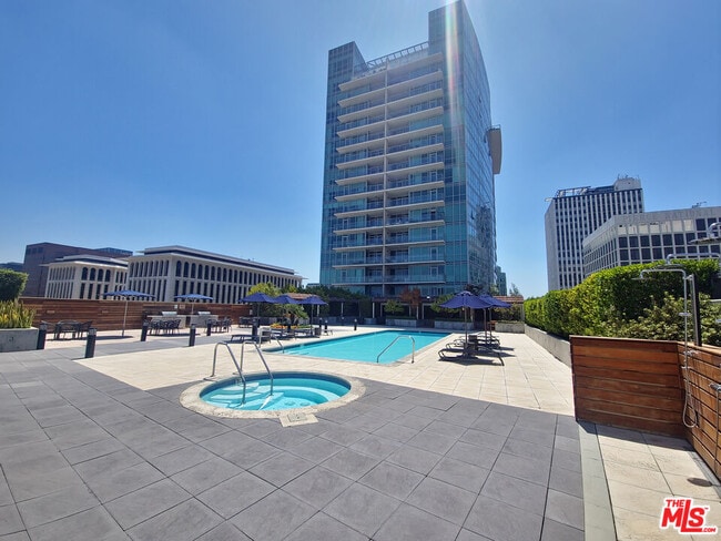 property at 3785 Wilshire Blvd