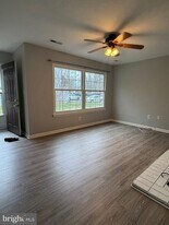 11207 Kensington Pl in Fredericksburg, VA - Building Photo